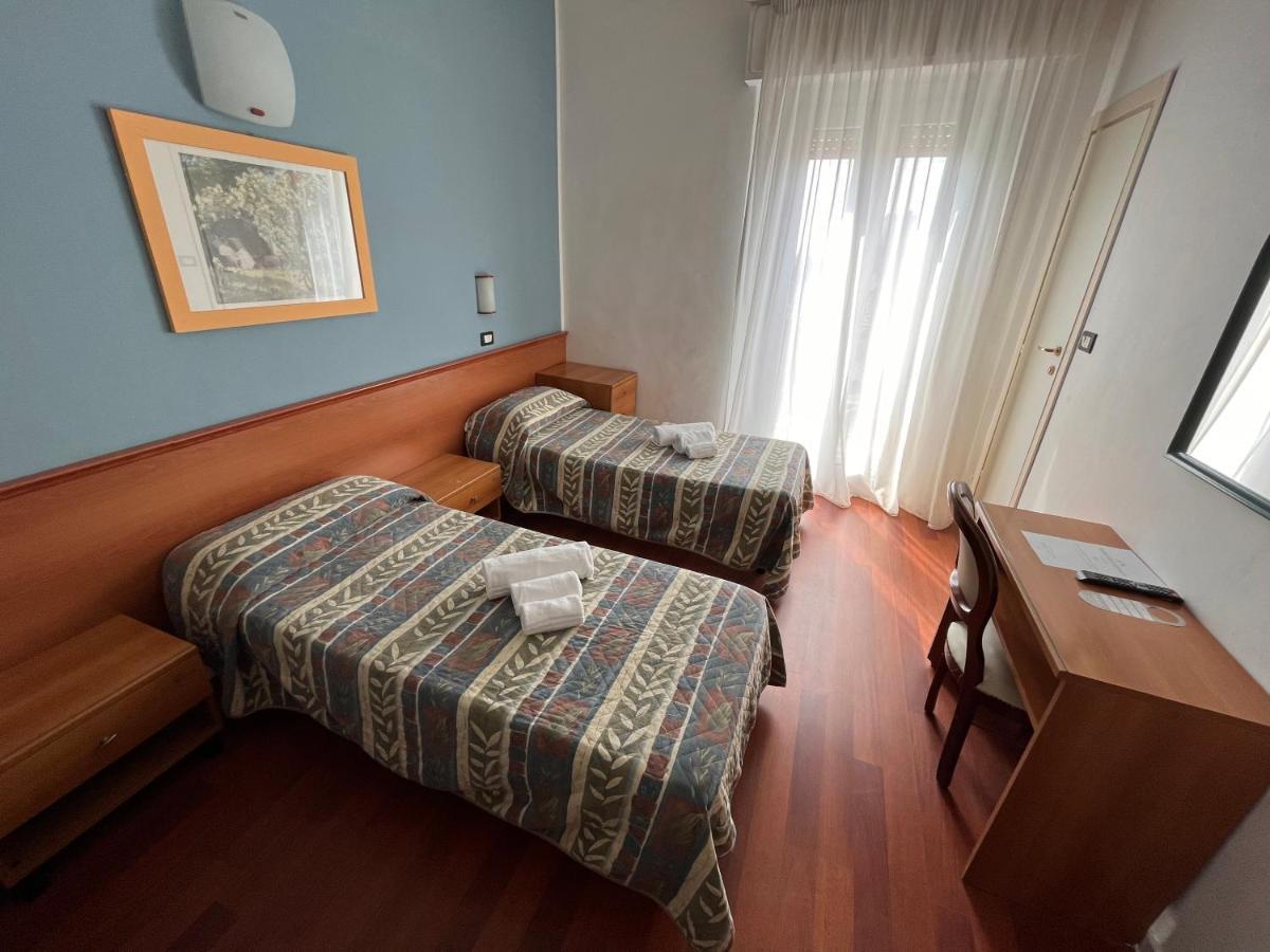 Hotel Stella D'Italia - Nuova Gestione Rimini Exterior photo